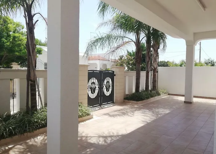 Casa Savanna בית נופש טורה לפילו